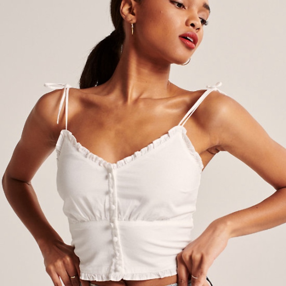 LOOKING FOR: Abercrombie Lace Piece Slim Crop Cami - Picture 1 of 7